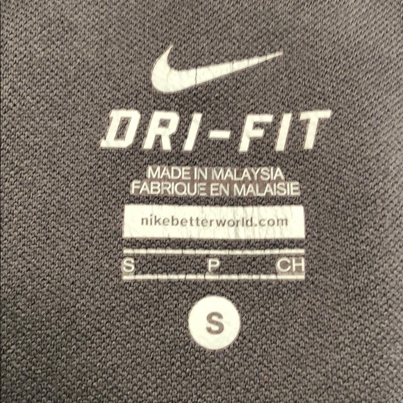 Nike pullover - Picture 4 of 4